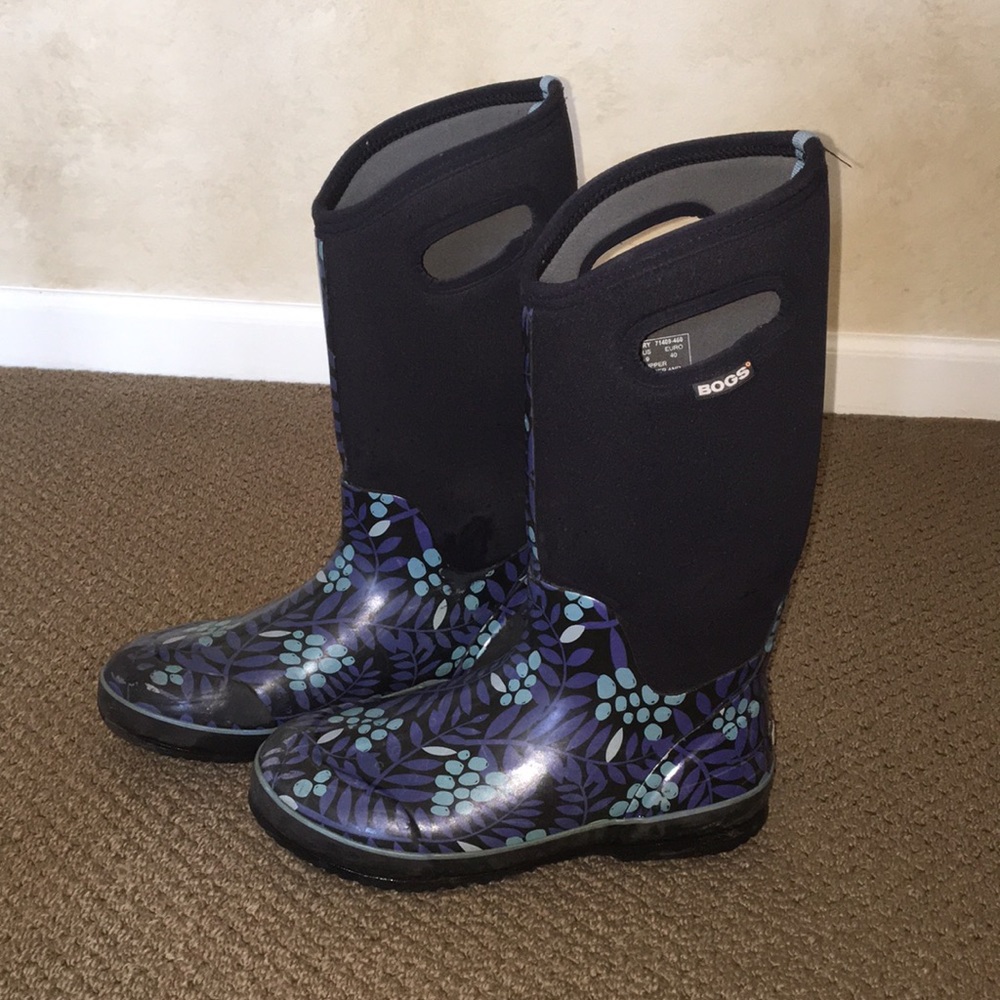 BOGS rain boots